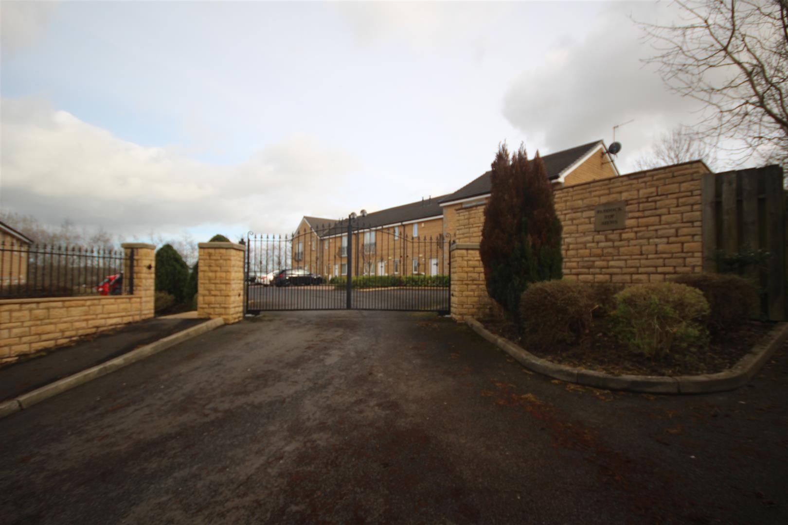2 bedroom apartment Let Agreed in Colne - IMG_1822.jpg